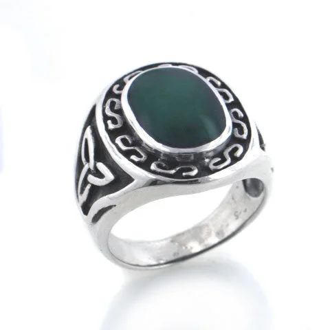 Rings featuring labradorite for mystic stone hues -Mens Celtic Sterling Silver Agate Inlay Ring