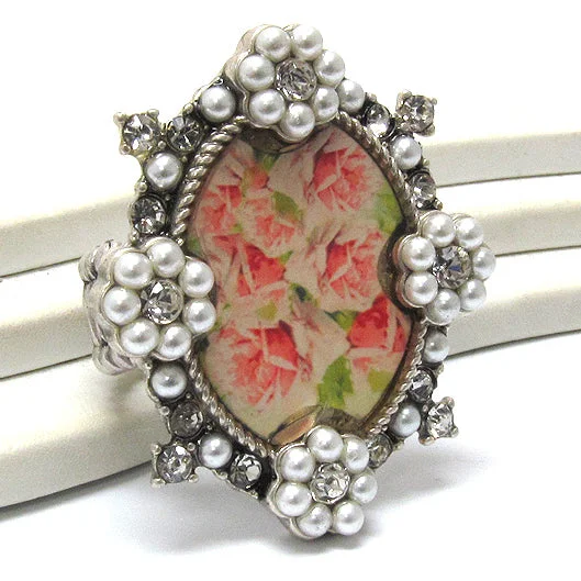 Retro rings with detailed bands for nostalgia -Victorian Roses Cameo Antique Style Silvertone Stretch Ring