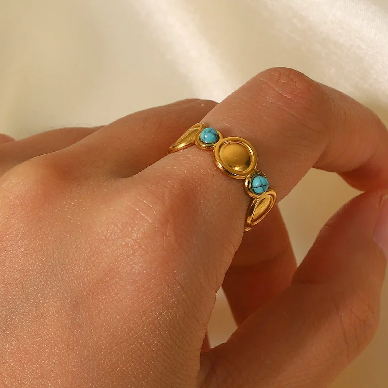 Rings perfect for teens with bright gems -Wholesale Stainless Steel Gold-plated Vintage Rings