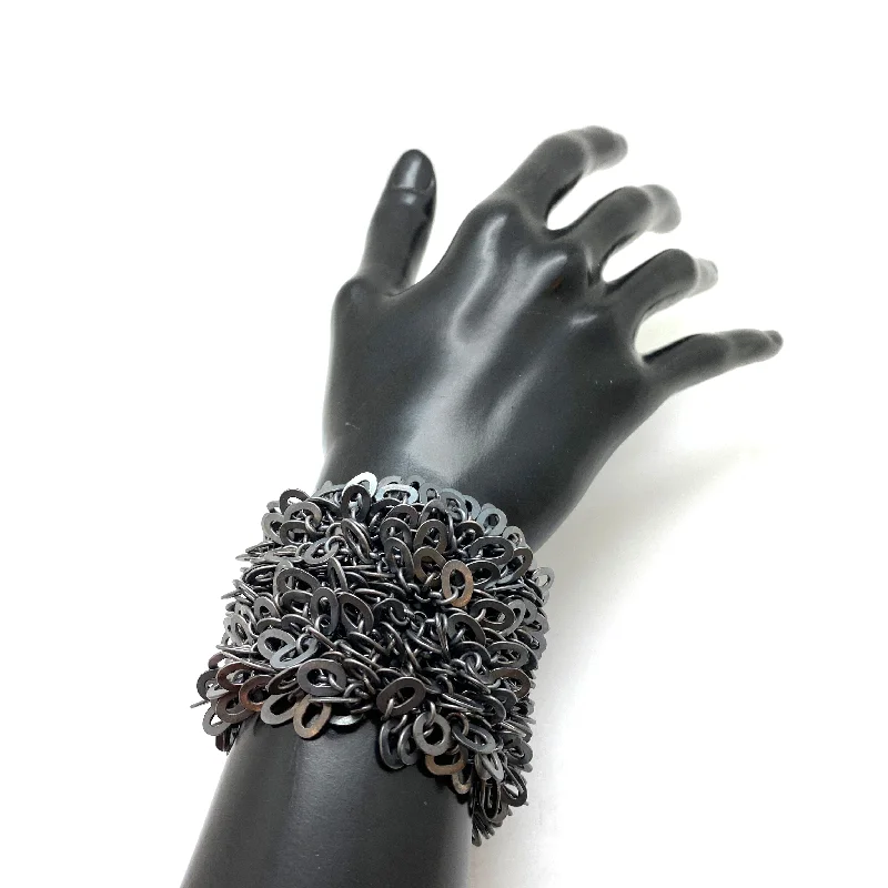 Floral Bangles for Feminine-Fringe Bracelet - Diamond Clasp