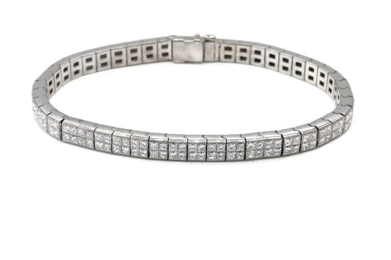 Cuff Bracelets for Statement Look-INVISIBLE SET DIAMOND BRACELET